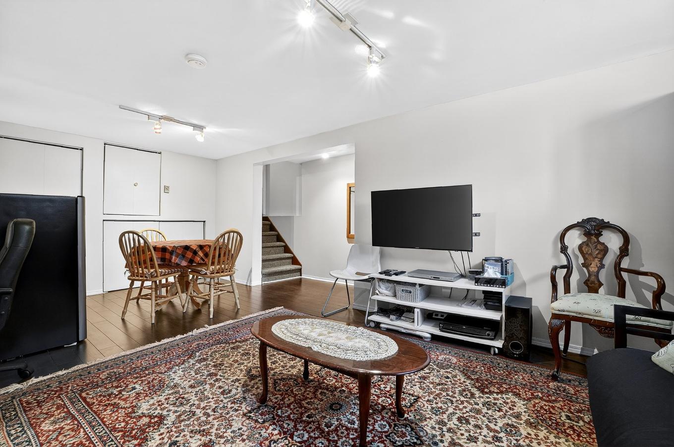 Salle familiale - 17790 Rue Antoine-Faucon, Montréal (Pierrefonds-Roxboro), QC - Indoor Photo Showing Living Room