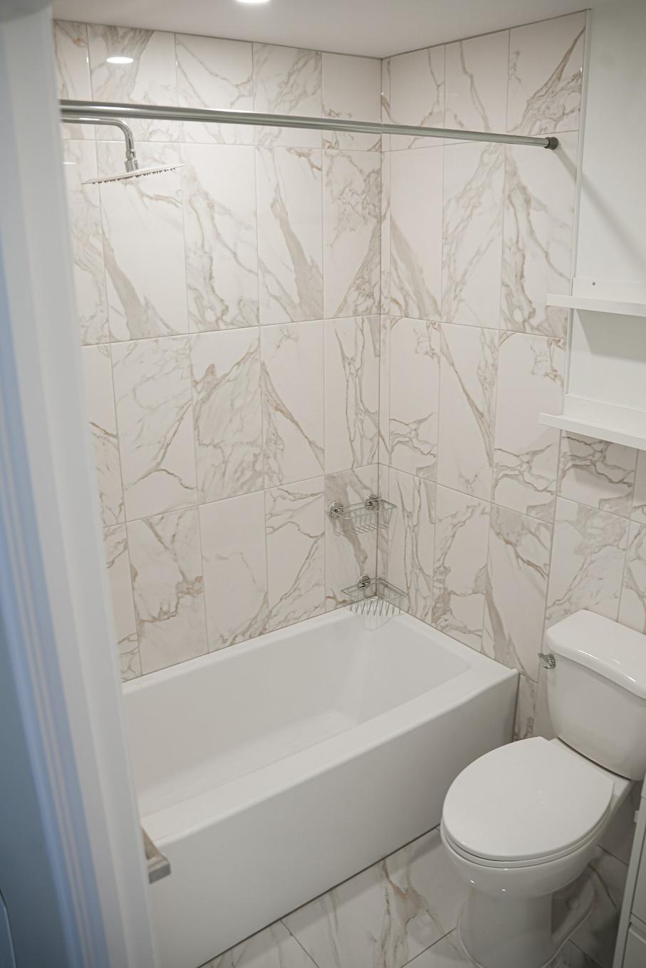 Salle de bains - 204-7905 Ch. De La Côte-St-Luc, Côte-Saint-Luc, QC - Indoor Photo Showing Bathroom