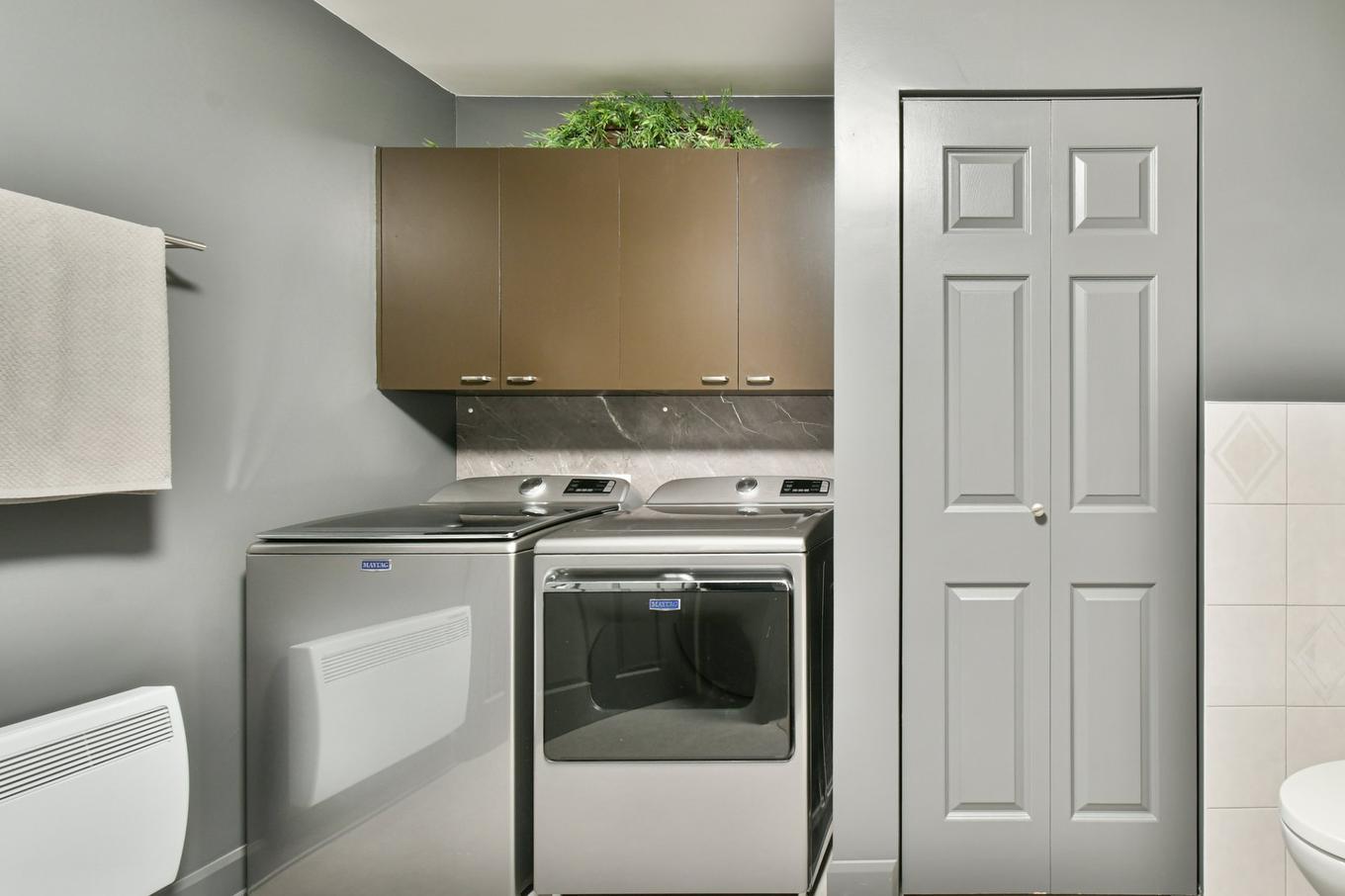 Bathroom - 744 Rue De Fribourg, Sainte-Adèle, QC - Indoor Photo Showing Laundry Room