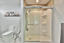 Ensuite bathroom -