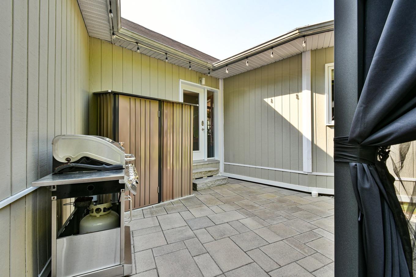 Back facade - 744 Rue De Fribourg, Sainte-Adèle, QC - Outdoor With Exterior