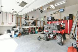 Garage -