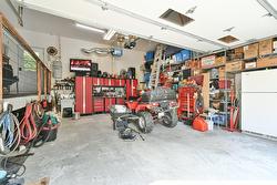 Garage -