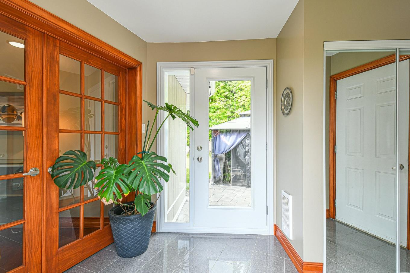 Hall - 744 Rue De Fribourg, Sainte-Adèle, QC - Indoor Photo Showing Other Room