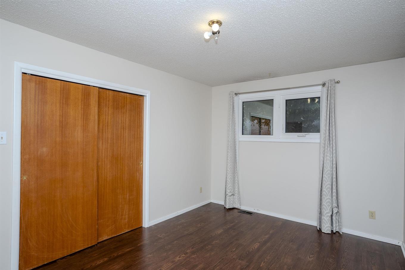 807 Superior Avenue, Thunder Bay, ON - Indoor Photo Showing Other Room