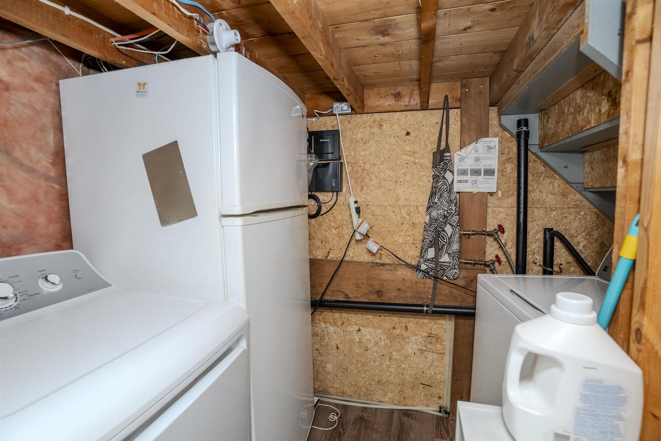 807 Superior Avenue, Thunder Bay, ON - Indoor