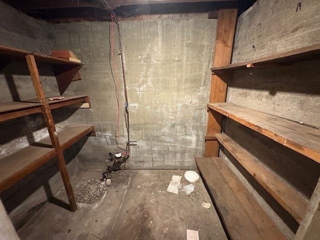 59 Ontario Street, Thunder Bay, ON - Indoor Photo Showing Other Room