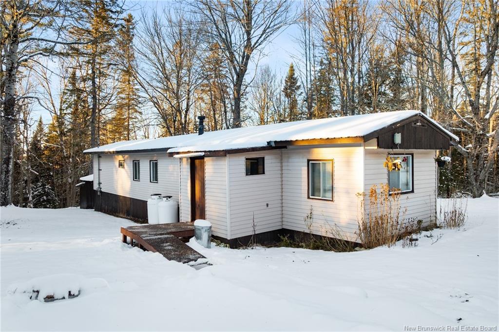 505 Penniac Rd, Mount Hope, NB