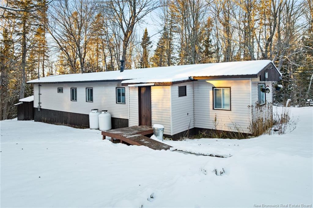 505 Penniac Rd, Mount Hope, NB