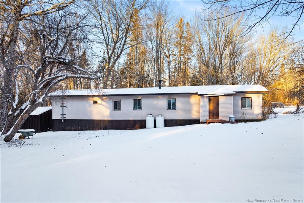505 Penniac Rd, Mount Hope, NB