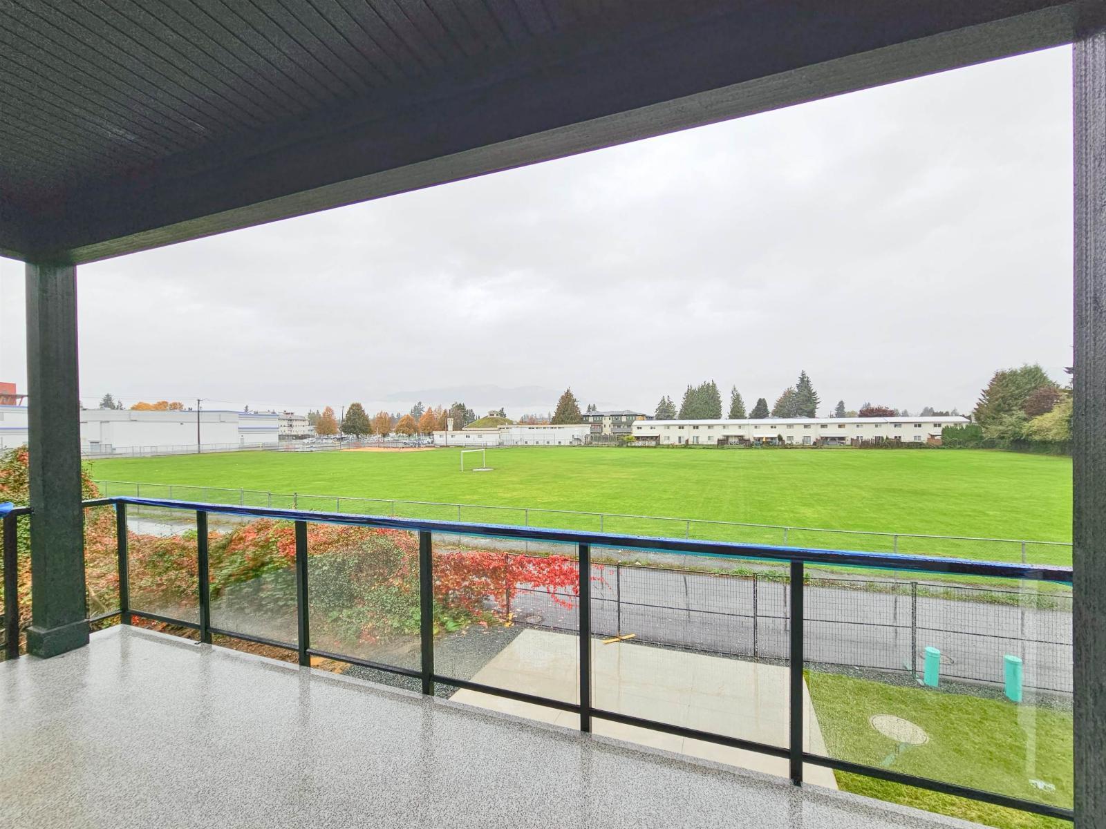 46339 Maple Avenue|Chilliwack Proper East, Chilliwack, BC - Outdoor