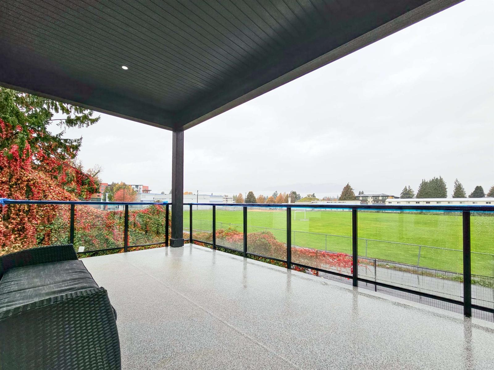 46339 Maple Avenue|Chilliwack Proper East, Chilliwack, BC - Outdoor