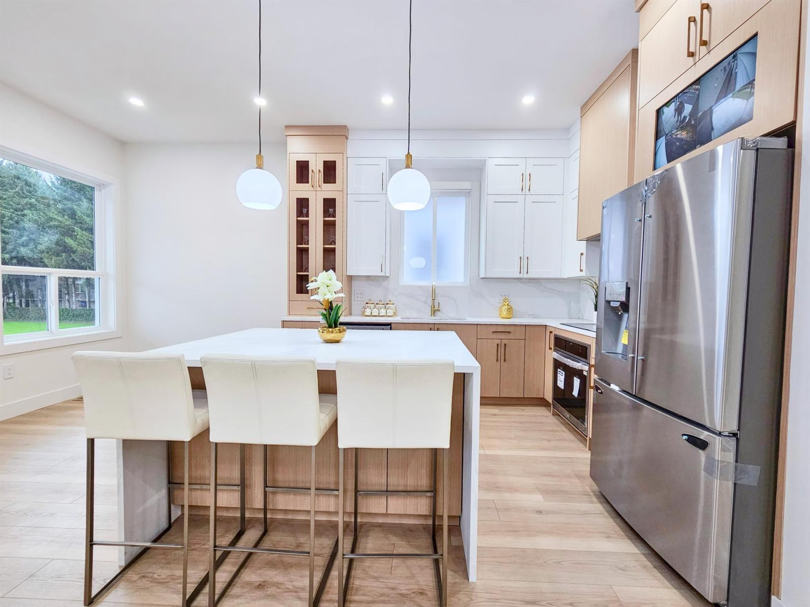 46339 Maple Avenue|Chilliwack Proper East, Chilliwack, BC - Indoor