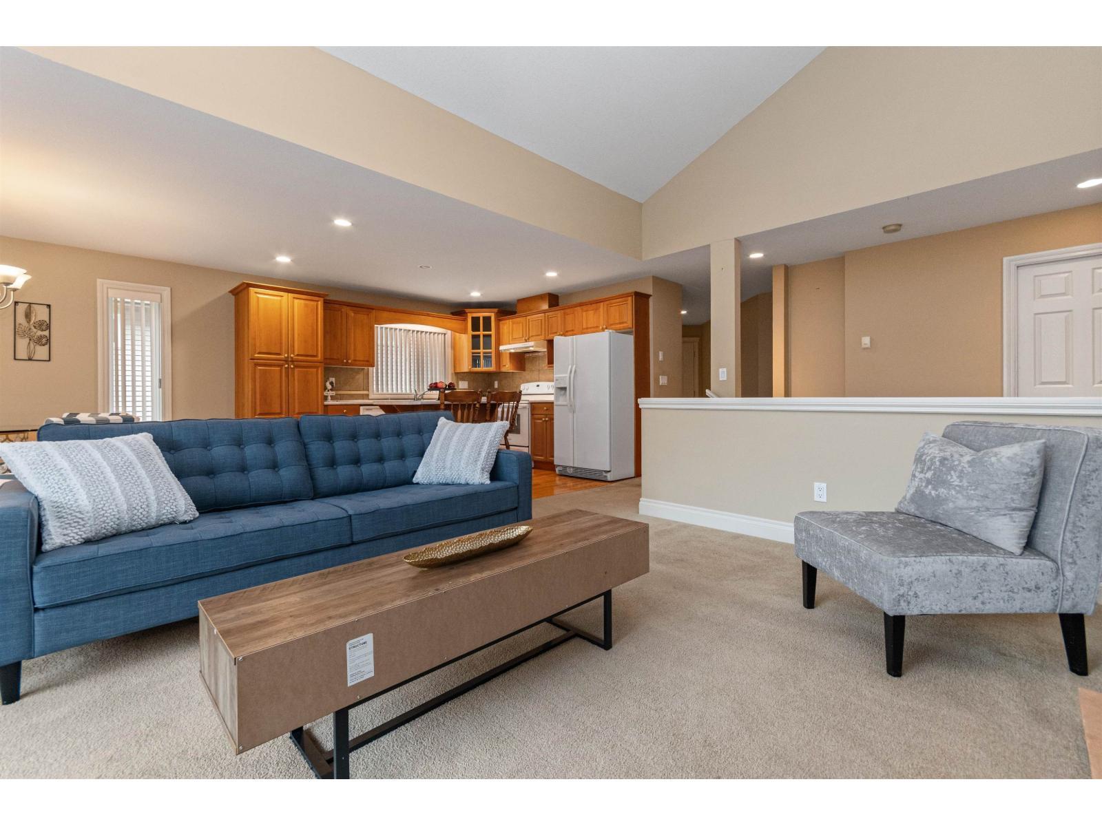 12 45819 Stevenson Road|Sardis East Vedder, Chilliwack, BC - Indoor Photo Showing Living Room