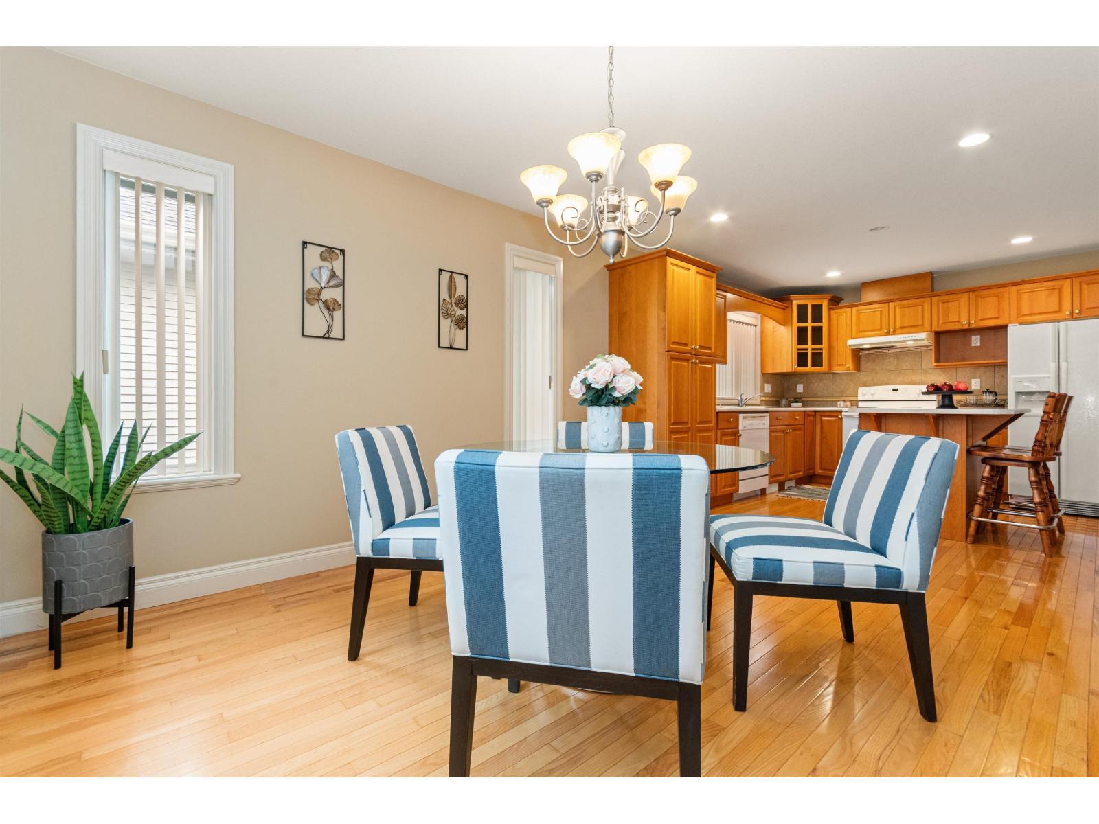 12 45819 Stevenson Road|Sardis East Vedder, Chilliwack, BC - Indoor Photo Showing Dining Room
