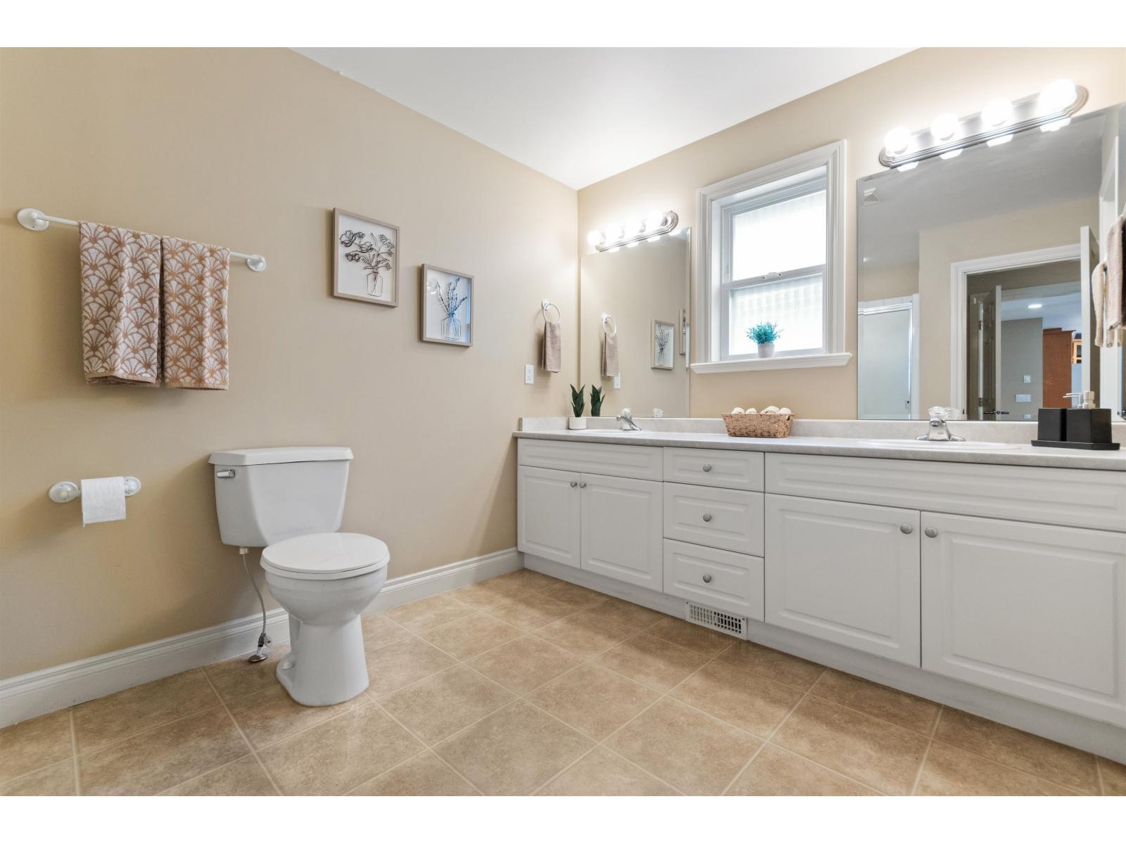12 45819 Stevenson Road|Sardis East Vedder, Chilliwack, BC - Indoor Photo Showing Bathroom