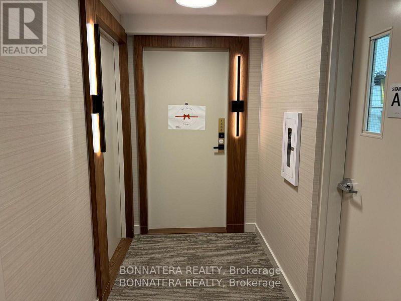 1308 - 327 King Street W, Toronto, ON - Indoor Photo Showing Other Room