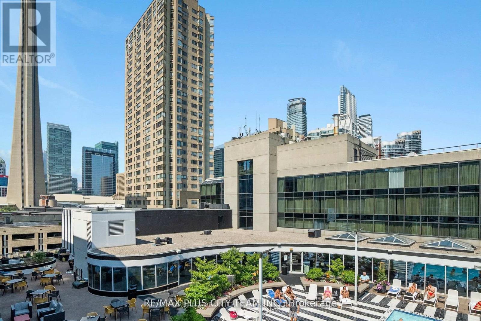 707 - 251 Queens Quay W, Toronto, ON - Outdoor