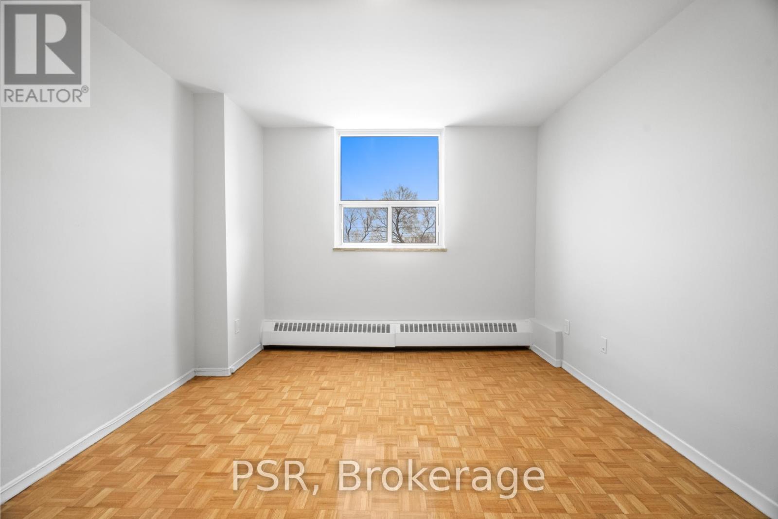 914 - 100 Rowena Drive, Toronto, ON - Indoor Photo Showing Other Room