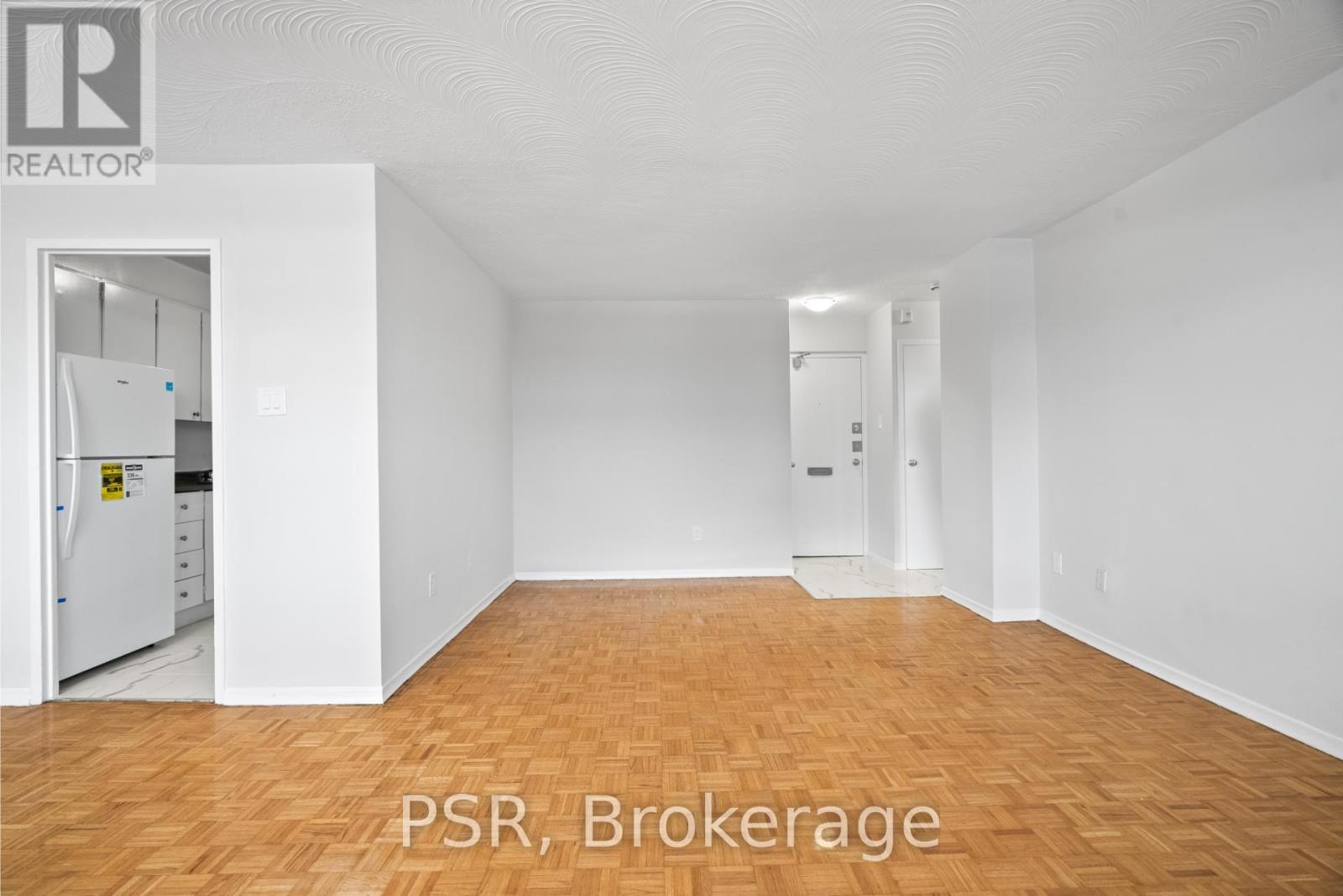 914 - 100 Rowena Drive, Toronto, ON - Indoor Photo Showing Other Room