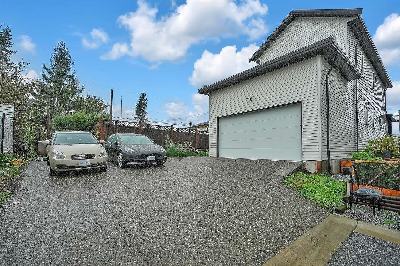12420 80 Avenue, Surrey, BC - Outdoor