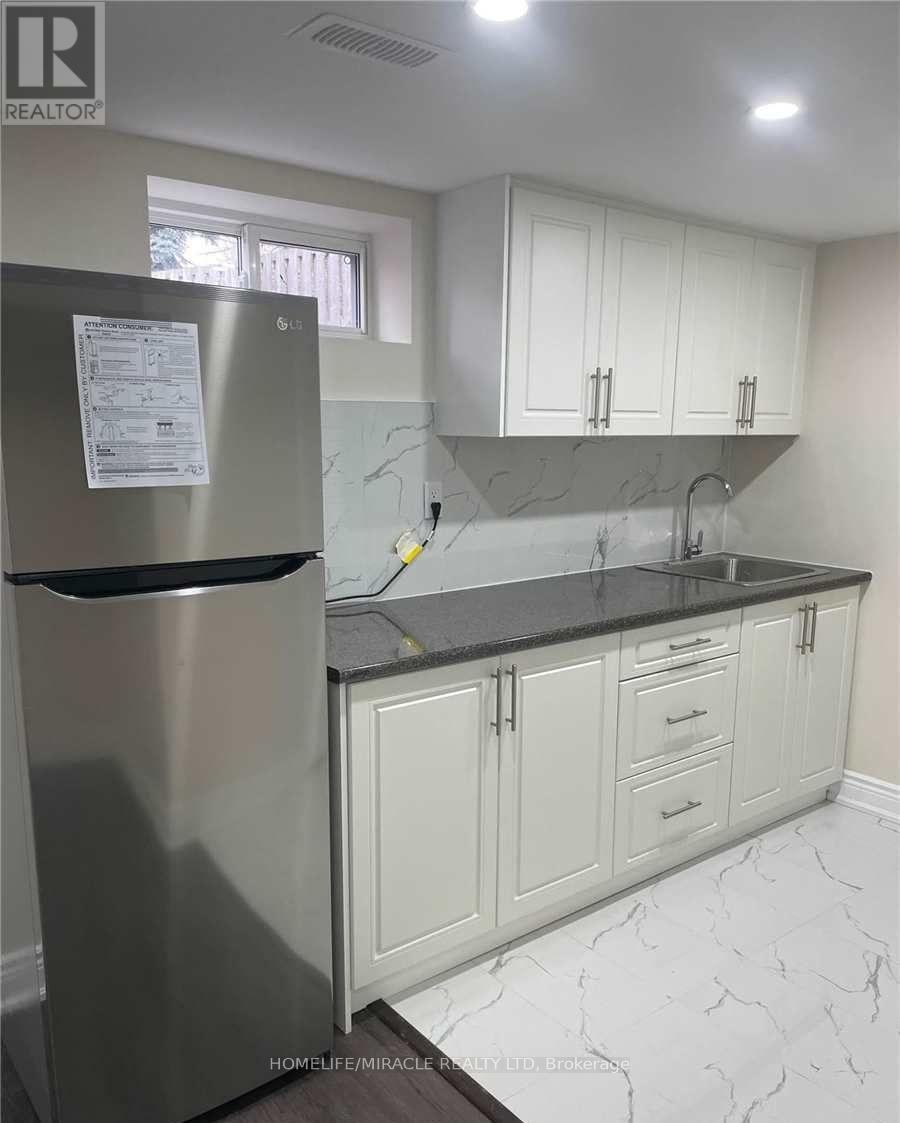 77 Guelph Street, Oshawa, ON - Indoor