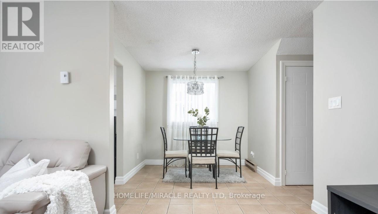 44 Glovers Road, Oshawa, ON - Indoor