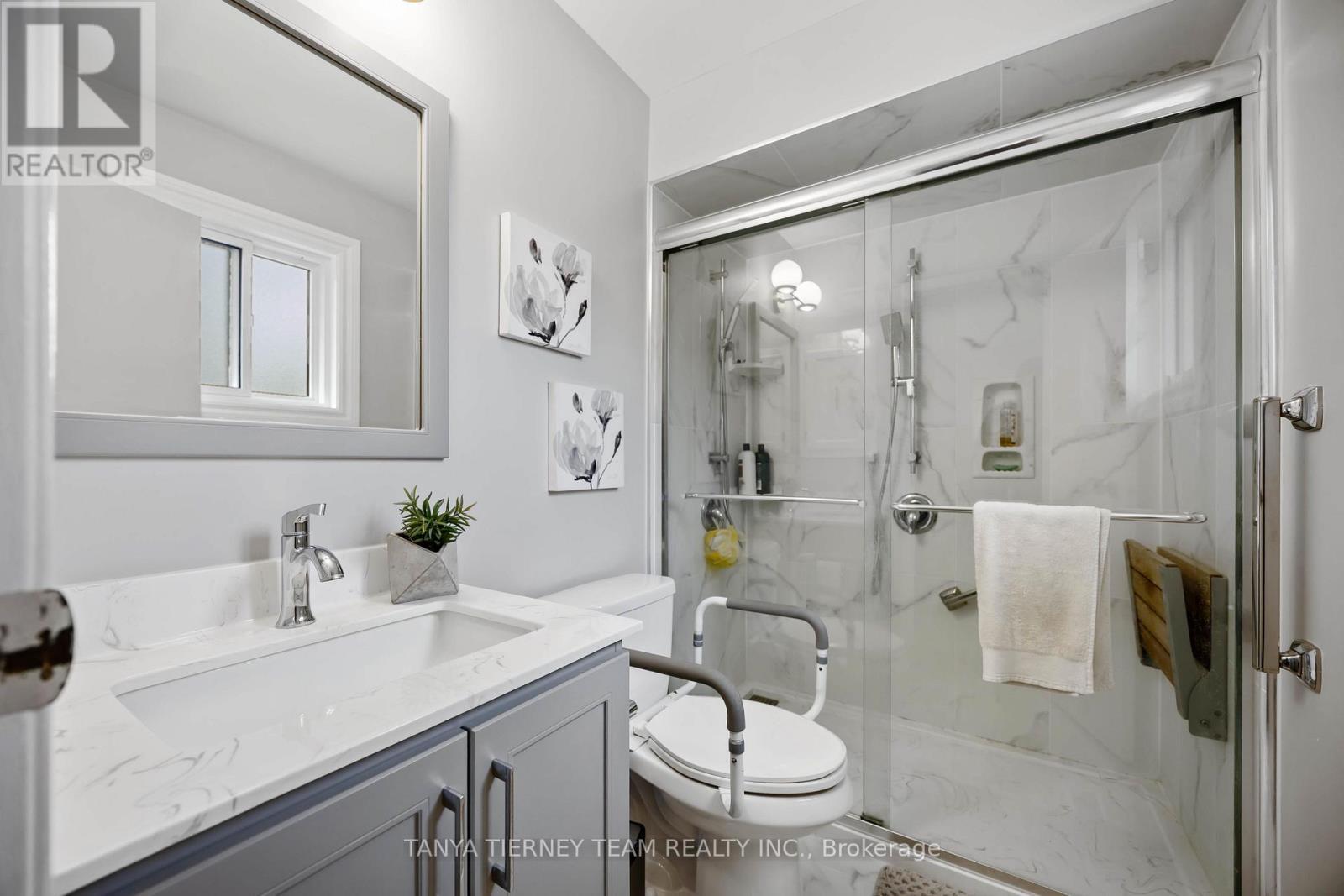 54 Chester Crescent, Scugog, ON - Indoor Photo Showing Bathroom