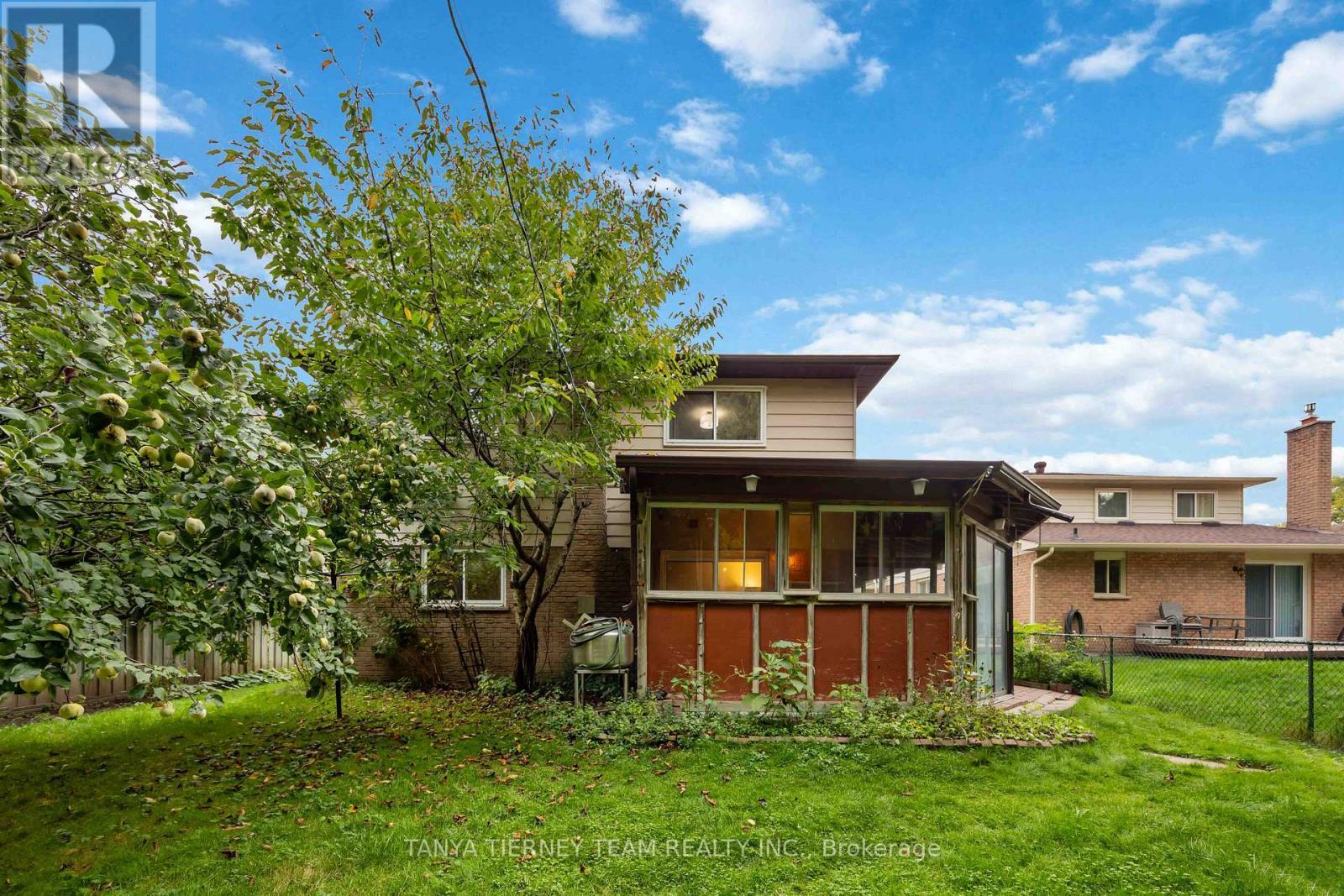 54 Chester Crescent, Scugog, ON - Outdoor With Deck Patio Veranda