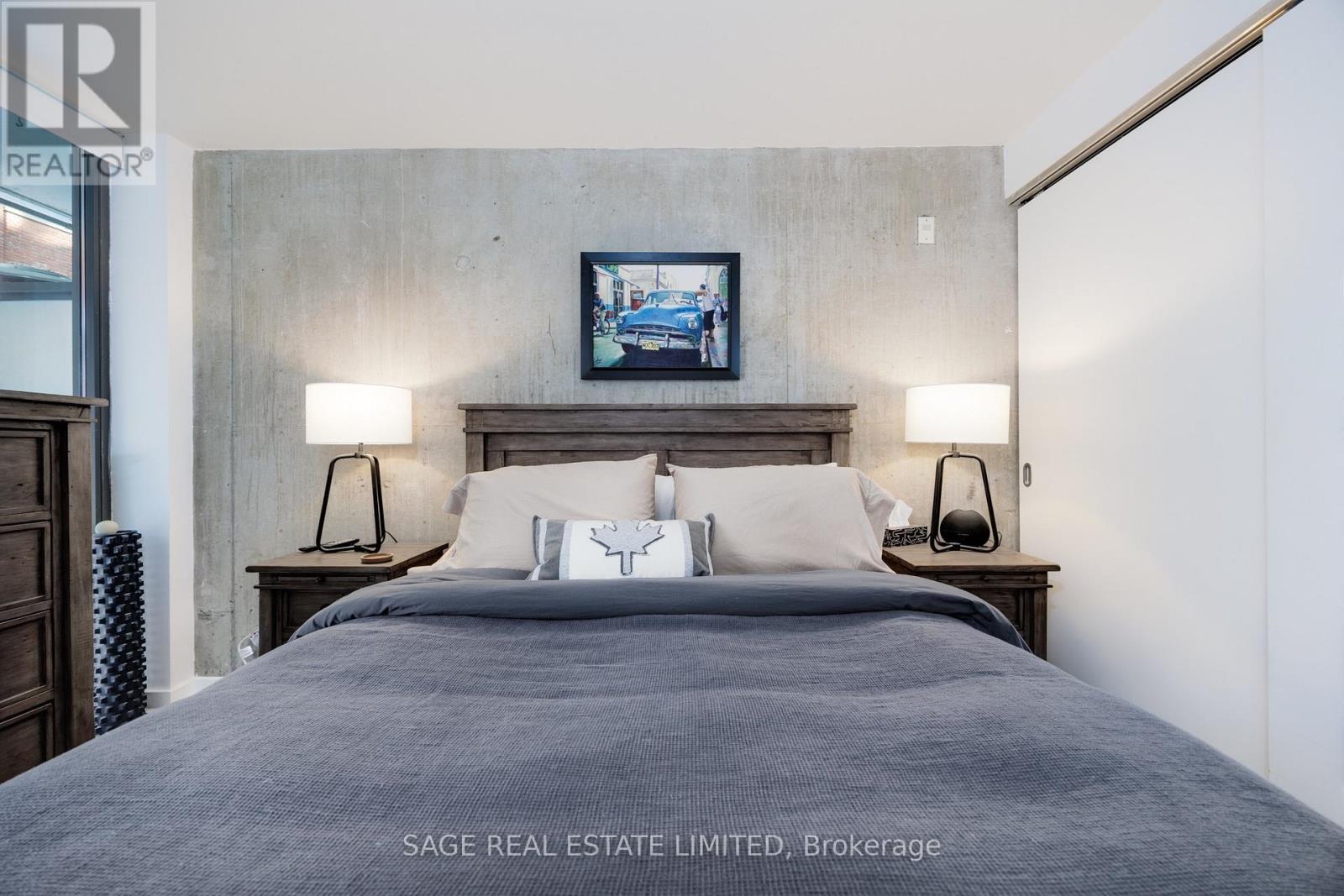 207 - 90 Broadview Avenue, Toronto, ON - Indoor Photo Showing Bedroom
