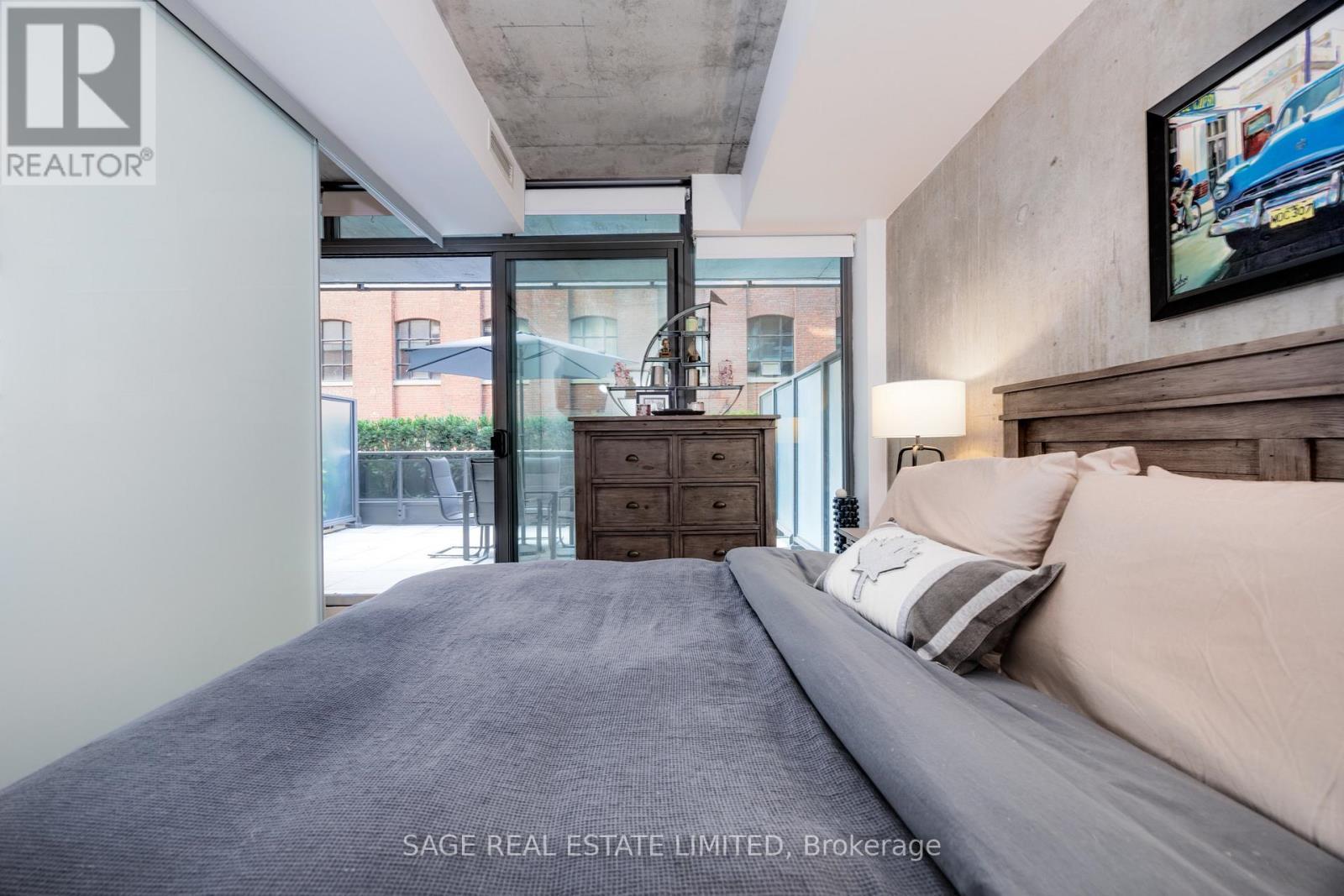 207 - 90 Broadview Avenue, Toronto, ON - Indoor Photo Showing Bedroom