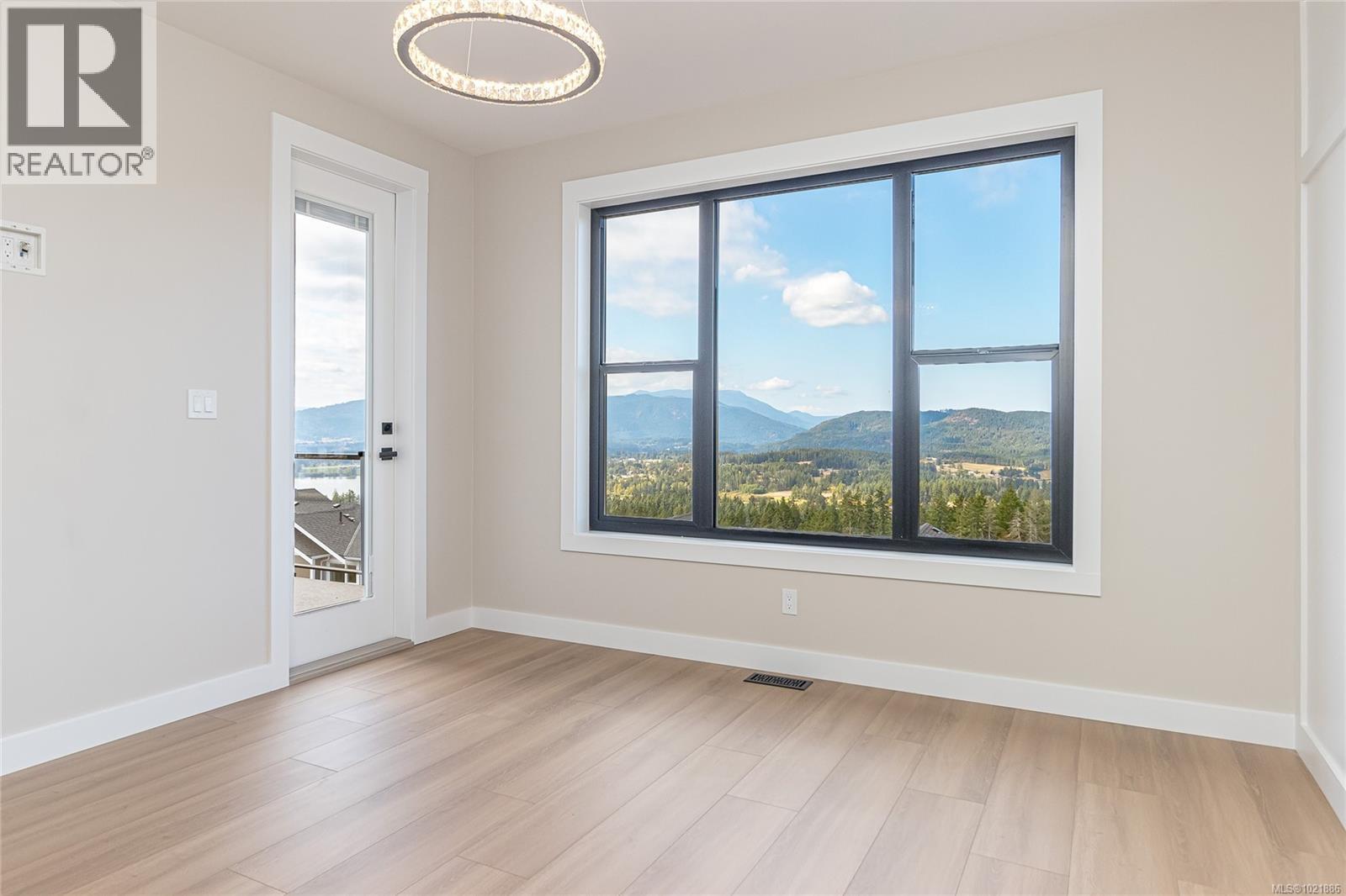 3195 Woodrush Dr, Duncan, BC - Indoor Photo Showing Other Room