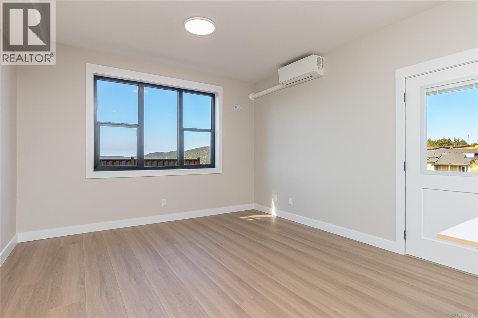 Living space of suite - 3195 Woodrush Dr, Duncan, BC - Indoor Photo Showing Other Room