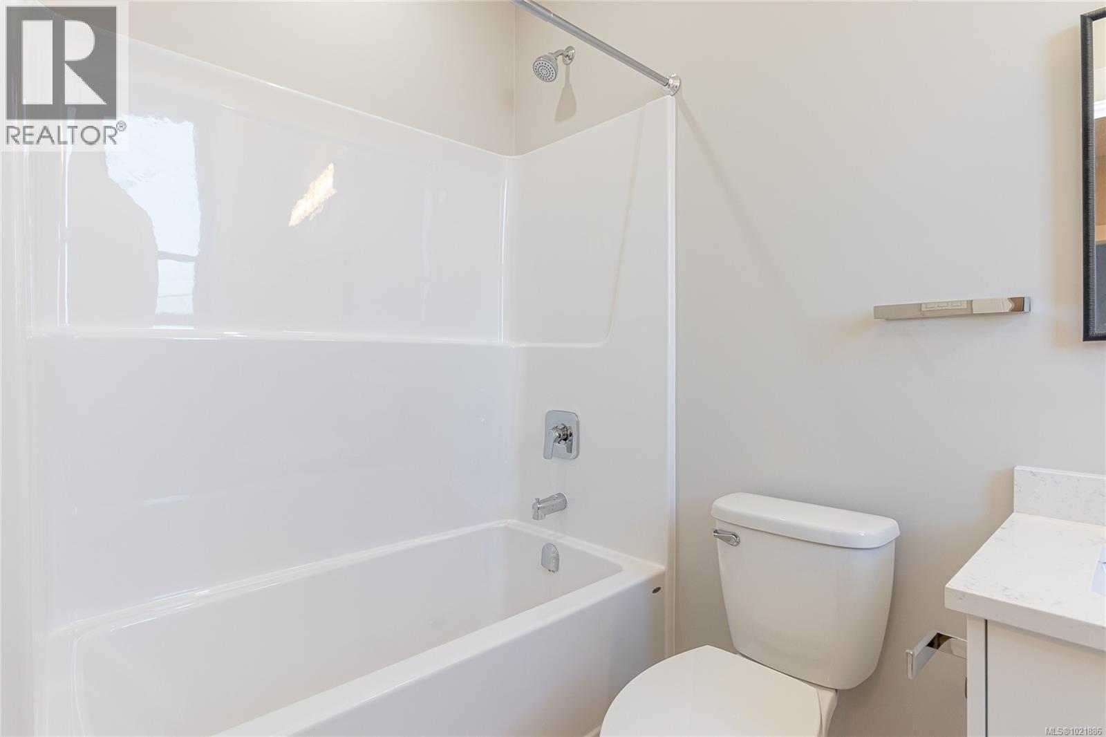 Bathroom of suite - 3195 Woodrush Dr, Duncan, BC - Indoor Photo Showing Bathroom