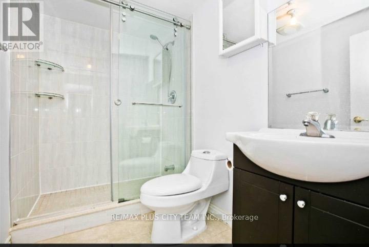 Bsmt - 31 Romulus Drive, Toronto, ON - Indoor Photo Showing Bathroom