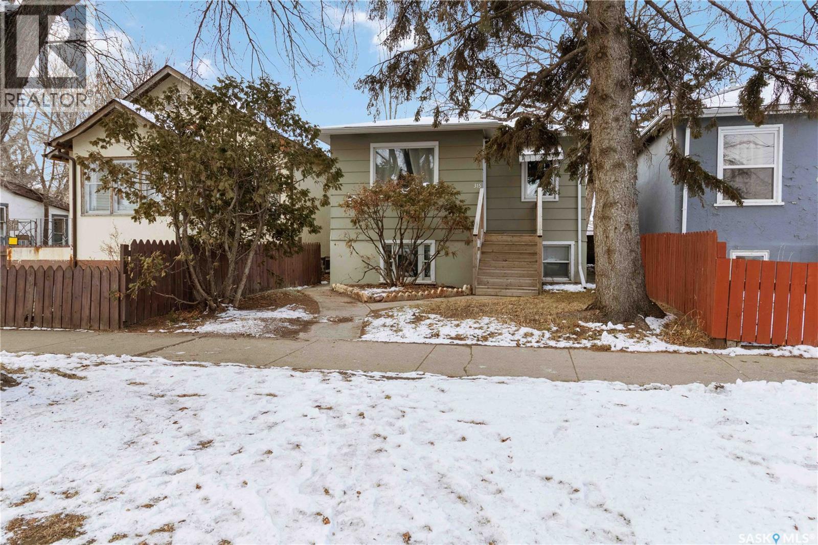 315 I Avenue S, Saskatoon, SK - Outdoor
