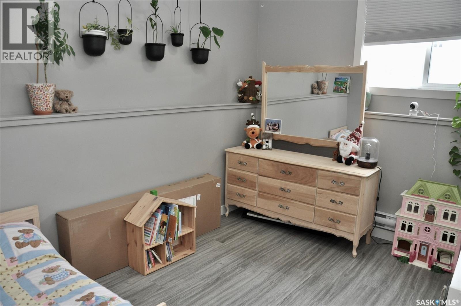 632 Ells Crescent, Saskatoon, SK - Indoor Photo Showing Bedroom