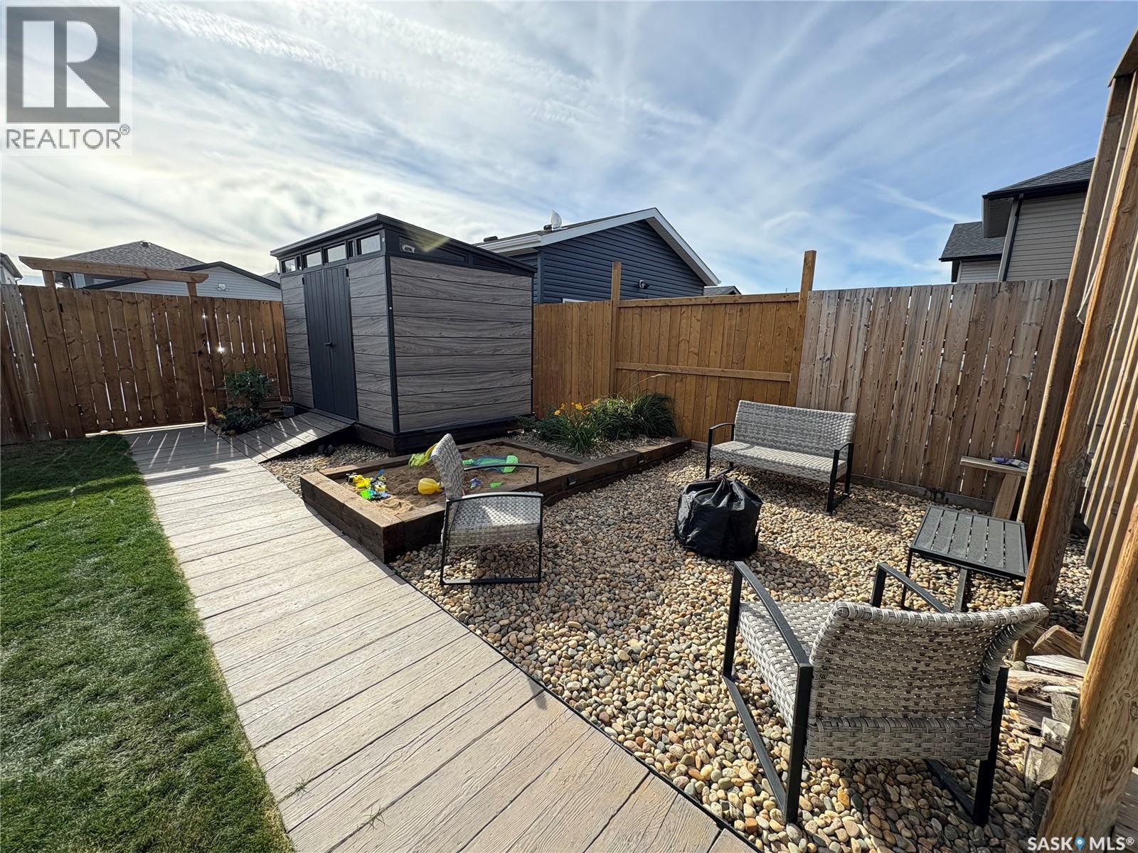 632 Ells Crescent, Saskatoon, SK - Outdoor With Deck Patio Veranda