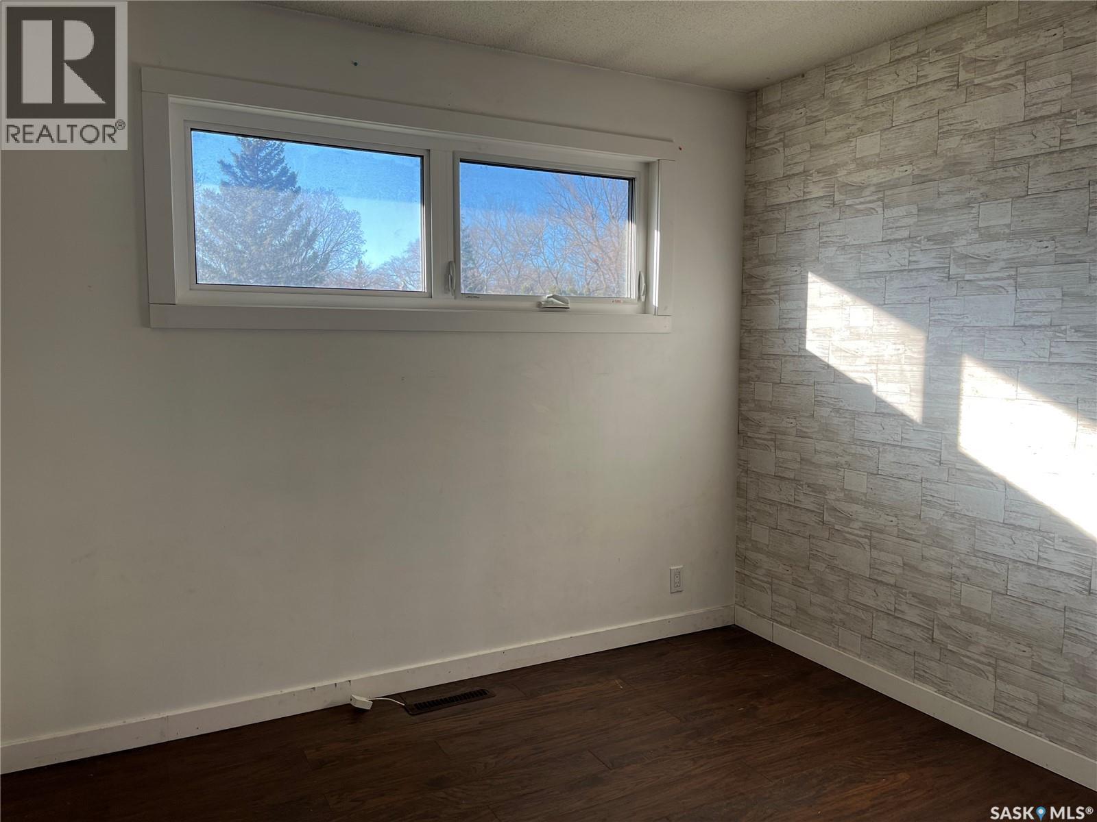 165 Pasqua Street N, Regina, SK - Indoor Photo Showing Other Room