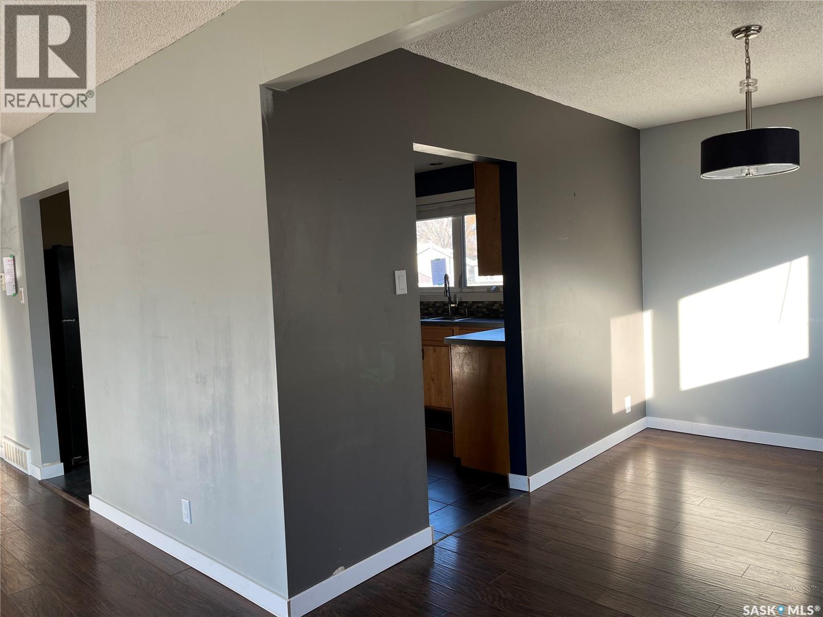 165 Pasqua Street N, Regina, SK - Indoor Photo Showing Other Room