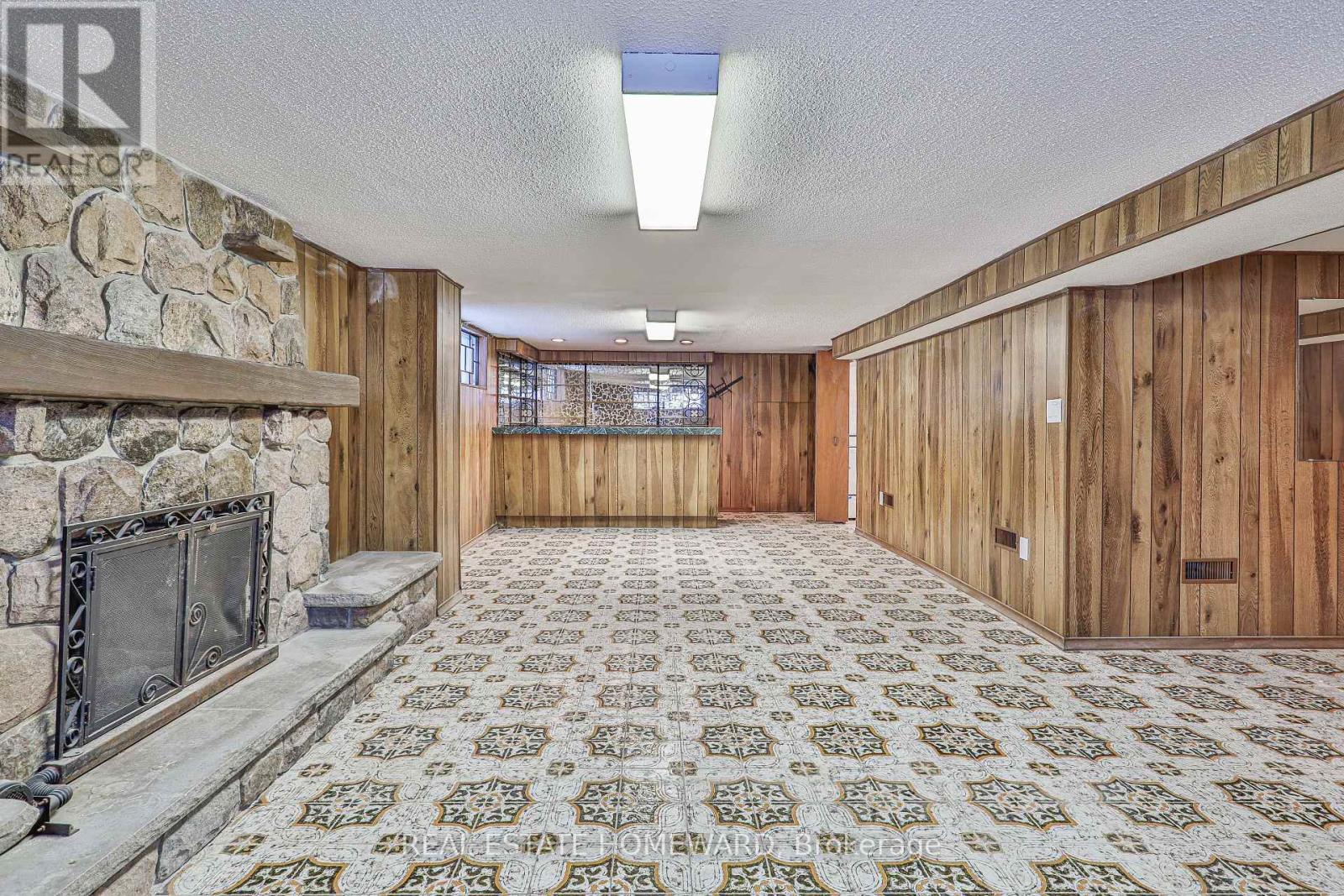 Lower - 104 Crestwood Road, Vaughan, ON - Indoor With Fireplace