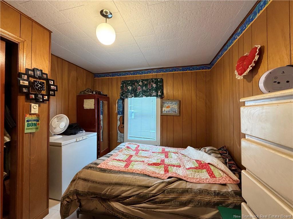 246 Rue Acadie, Beresford, NB