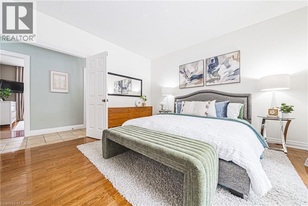 18 Palomino Drive, Carlisle, ON - Indoor Photo Showing Bedroom