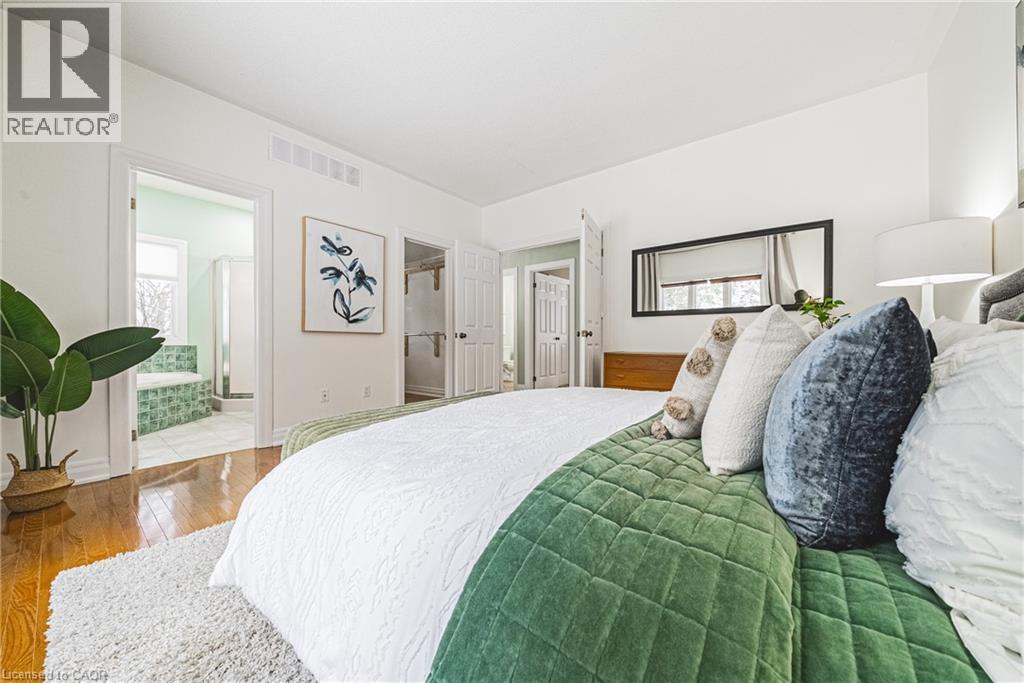 18 Palomino Drive, Carlisle, ON - Indoor Photo Showing Bedroom