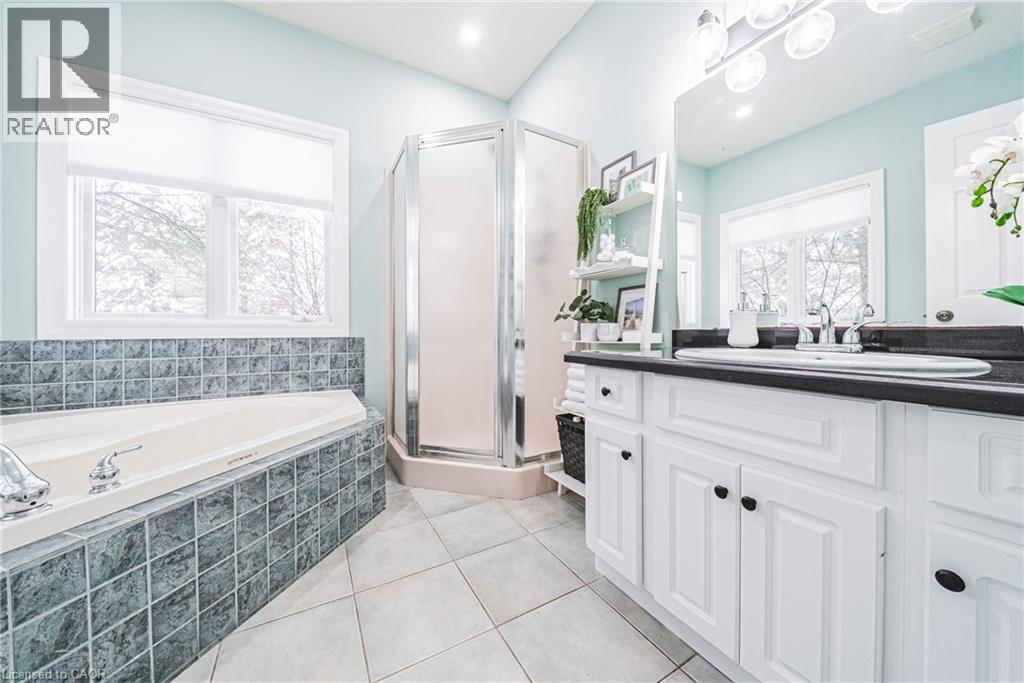 18 Palomino Drive, Carlisle, ON - Indoor Photo Showing Bathroom