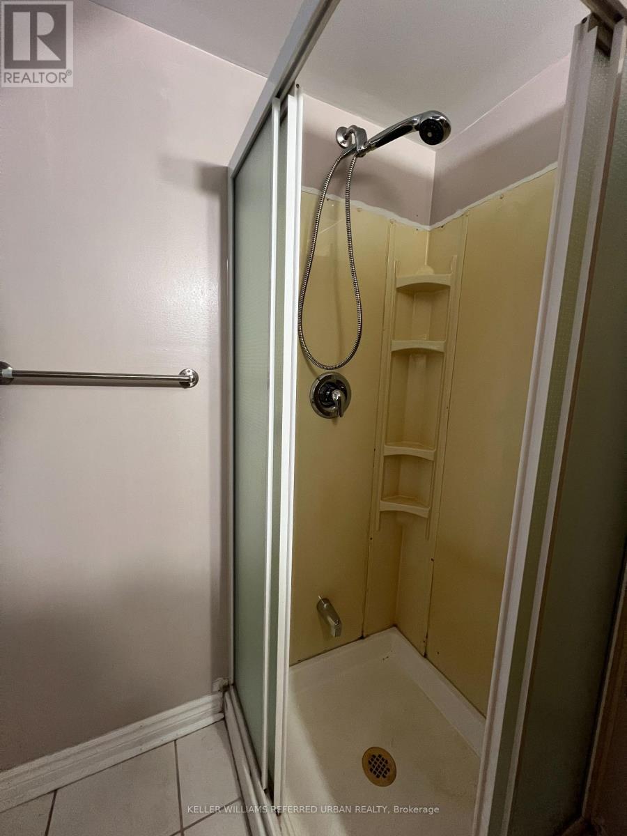 Bathroom - Basement 2 - 9 Dalbeattie Avenue, Toronto, ON - Indoor Photo Showing Bathroom