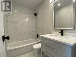 503 - 15 Elizabeth Road, Mississauga, ON - Indoor Photo Showing Bathroom