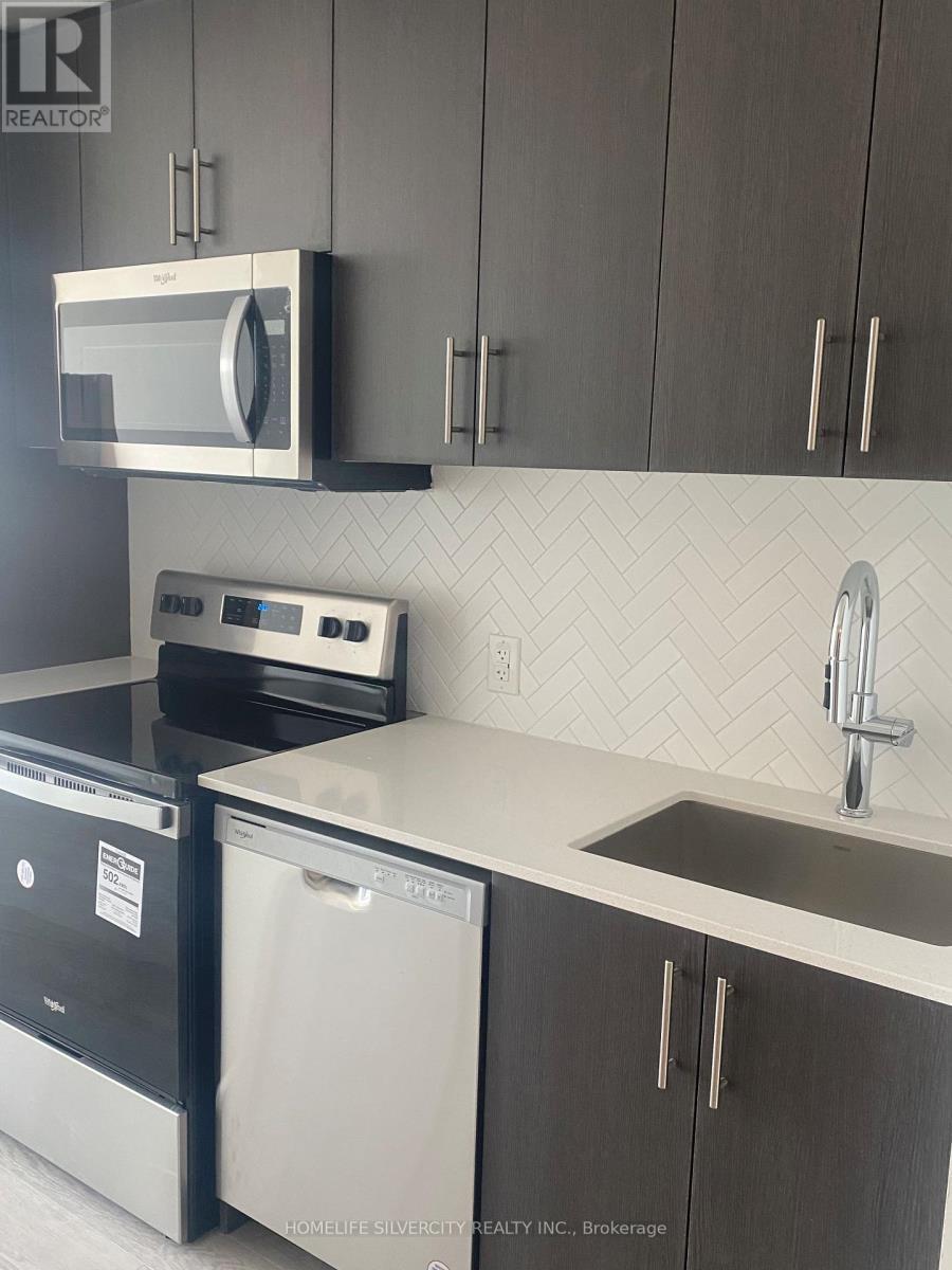 908 - 2782 Barton Street E, Hamilton, ON - Indoor Photo Showing Kitchen With Stainless Steel Kitchen With Upgraded Kitchen