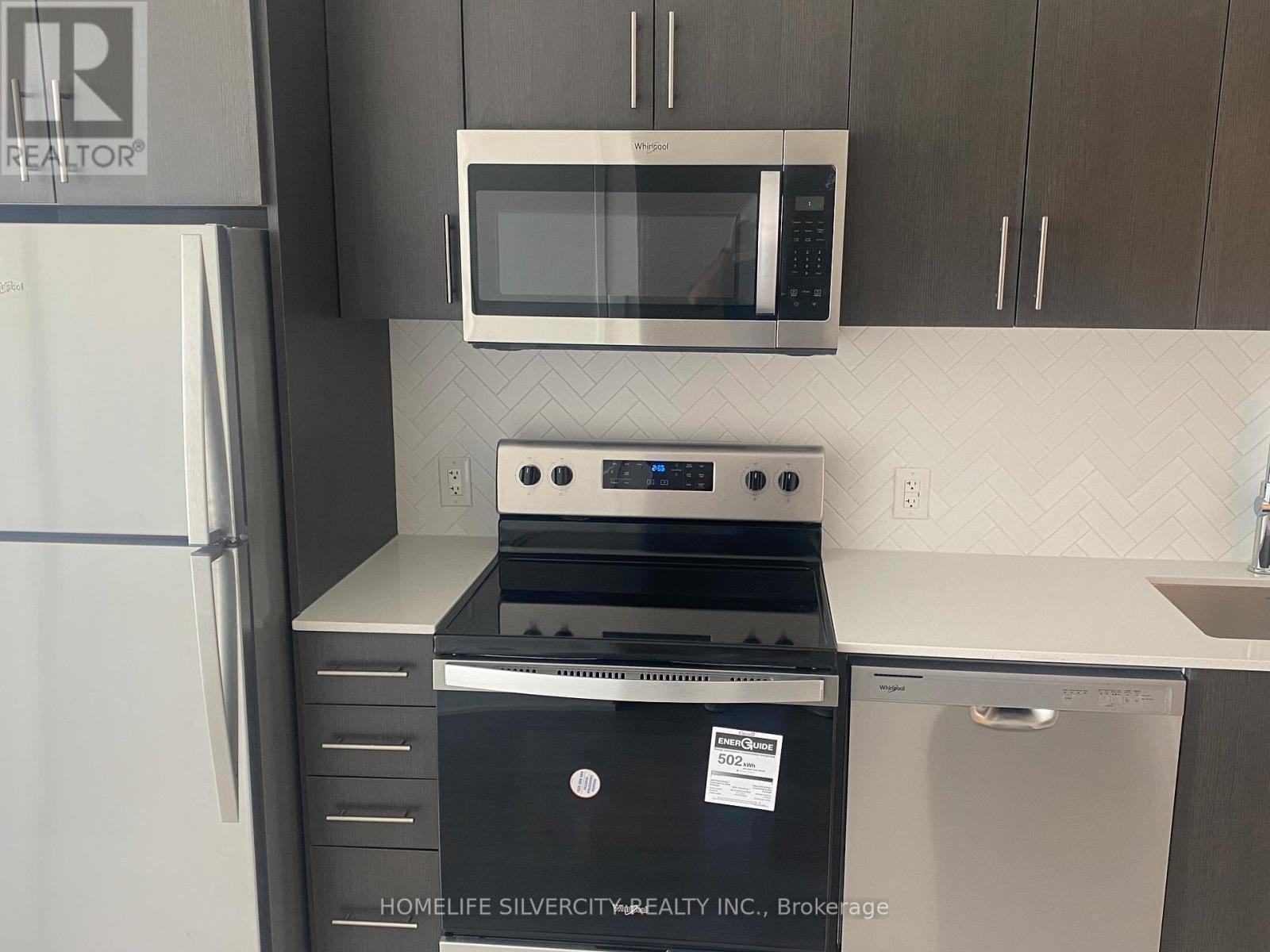 908 - 2782 Barton Street E, Hamilton, ON - Indoor Photo Showing Kitchen