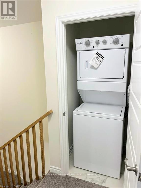 45 - 305 Garner Road W, Hamilton, ON - Indoor Photo Showing Laundry Room